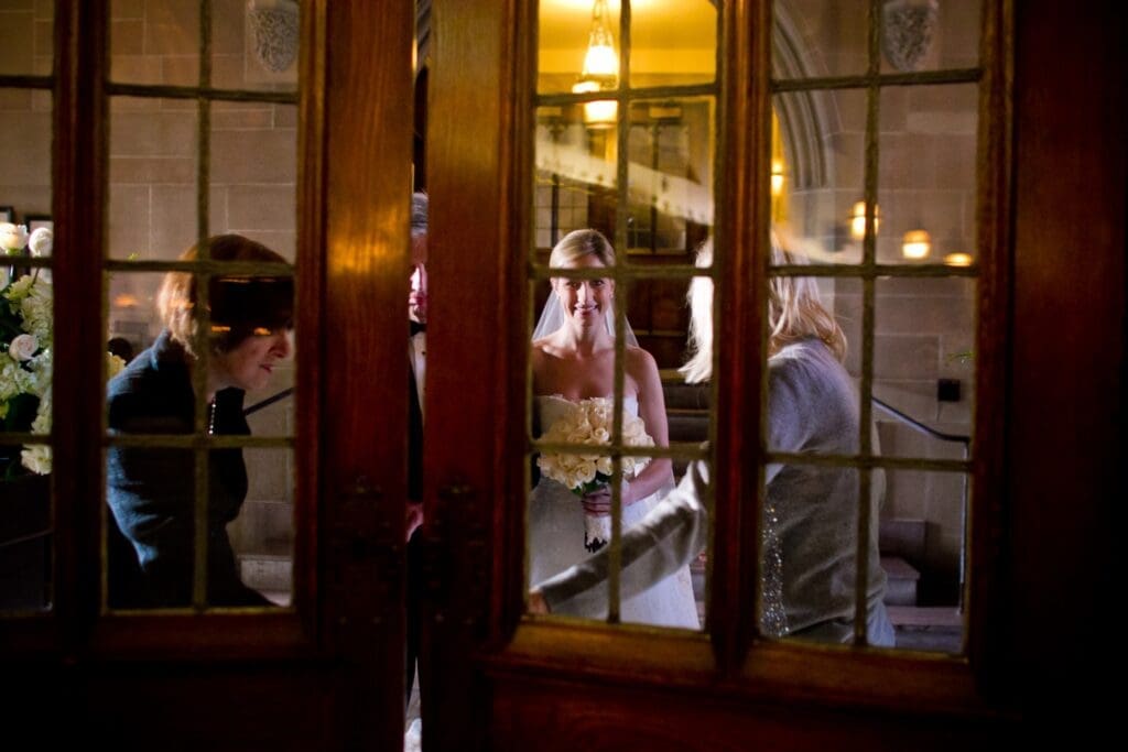 Professional wedding photographer in Michigan