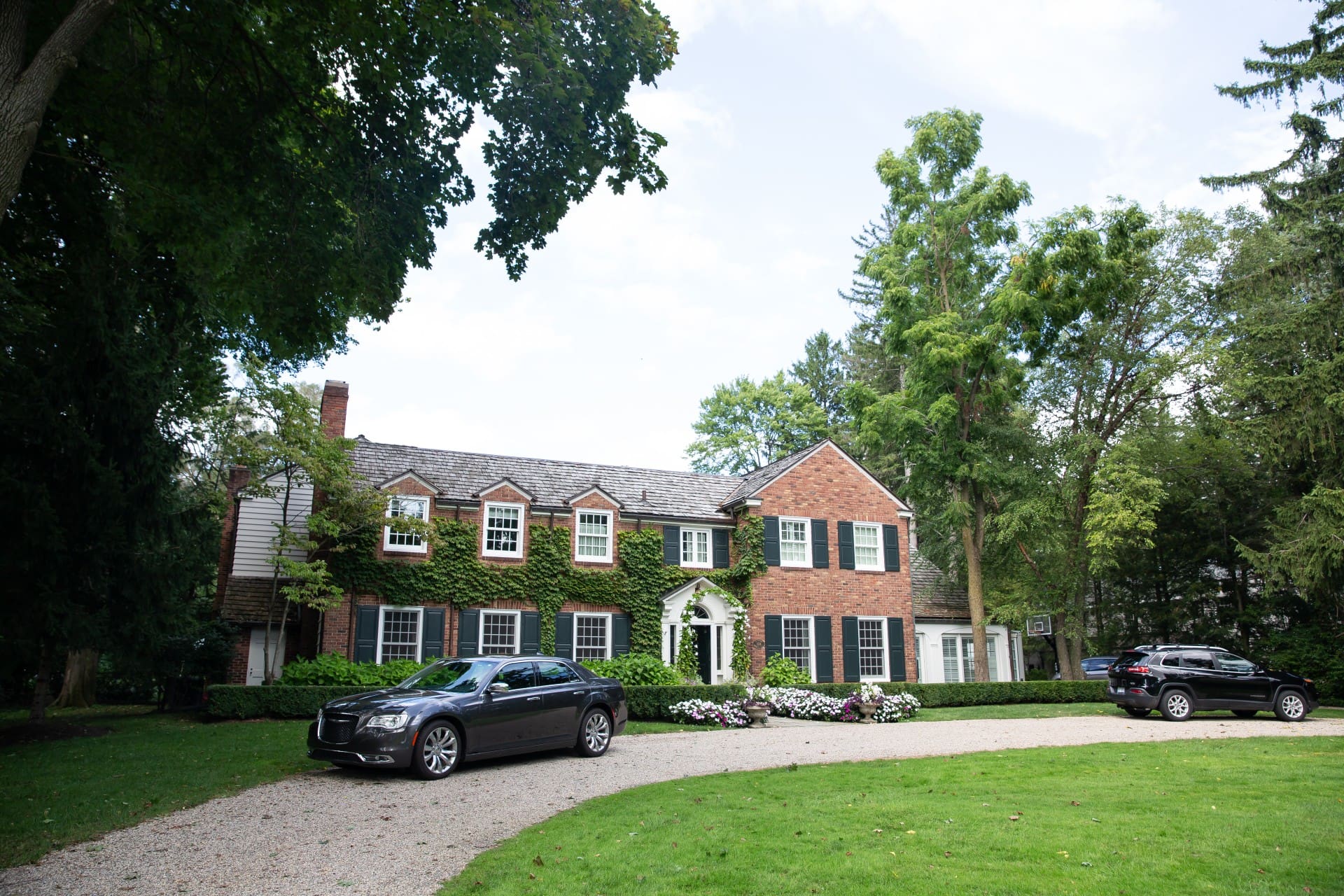 Bloomfield Hills Country Club wedding venue surrounded by mature trees and landscaped grounds